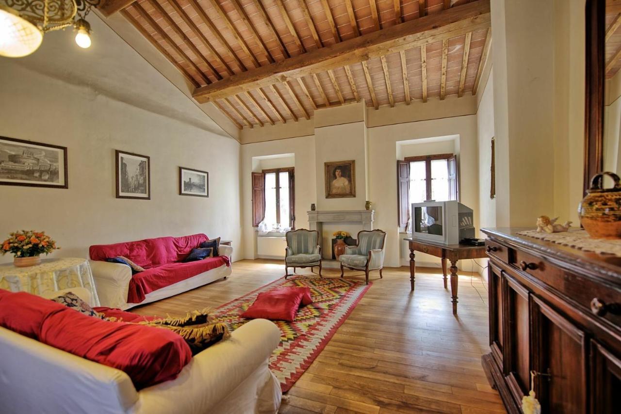 Villa Capolona By Posarellivillas Calbenzano Bagian luar foto