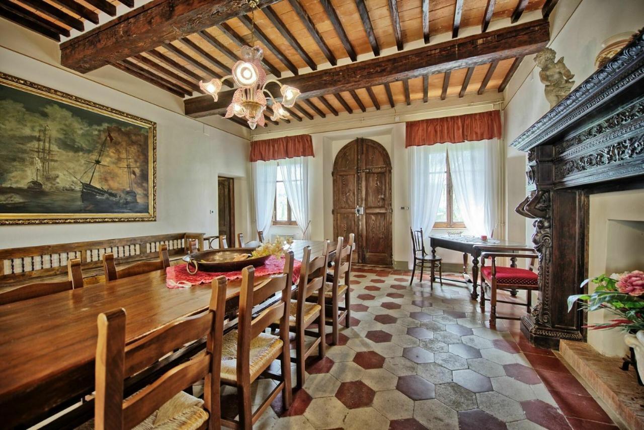Villa Capolona By Posarellivillas Calbenzano Bagian luar foto