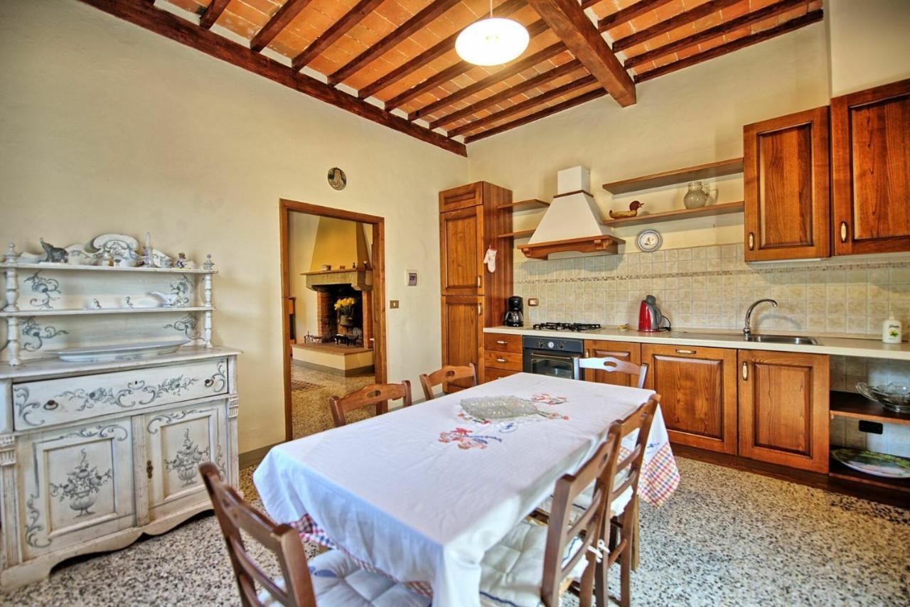 Villa Capolona By Posarellivillas Calbenzano Bagian luar foto