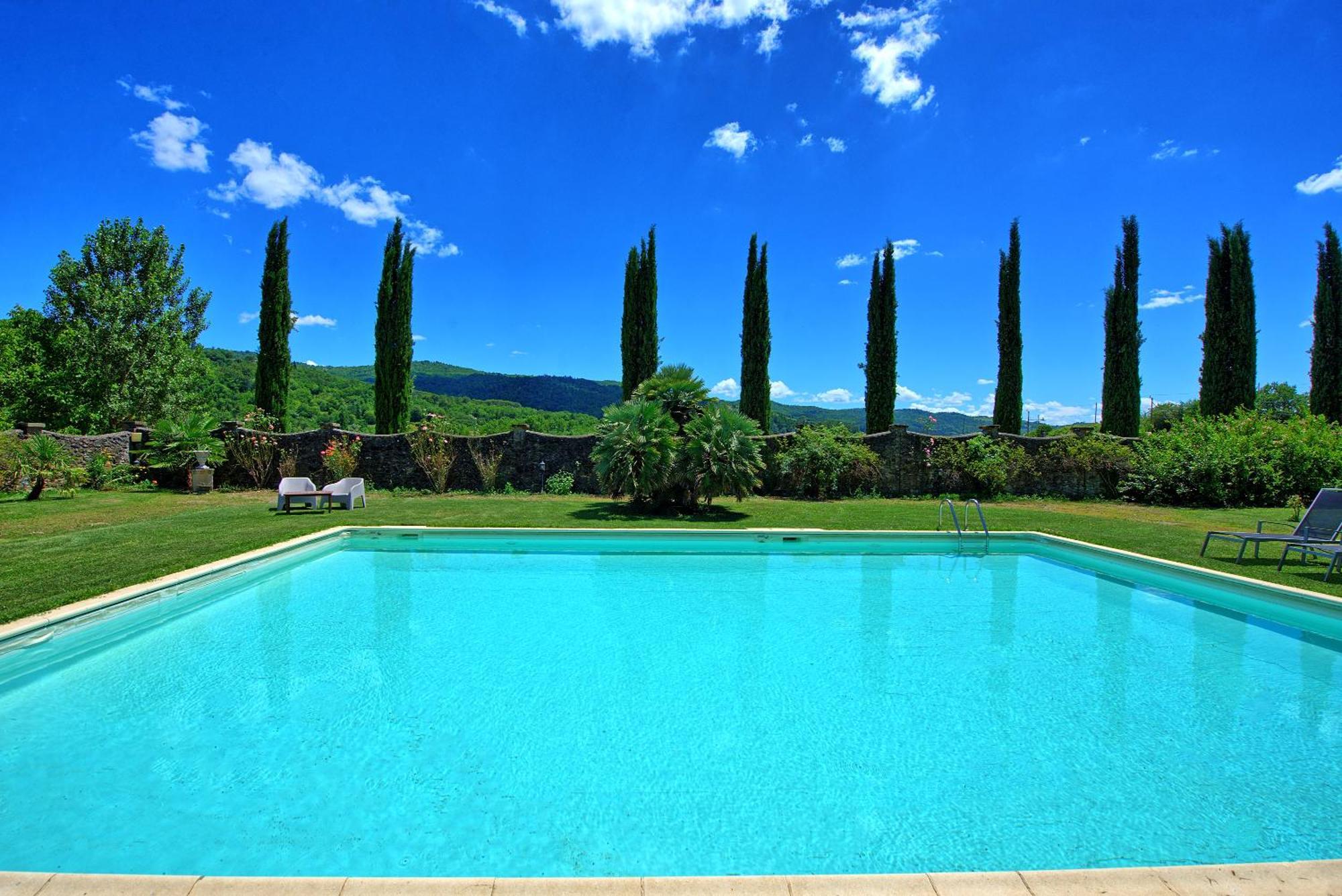 Villa Capolona By Posarellivillas Calbenzano Bagian luar foto