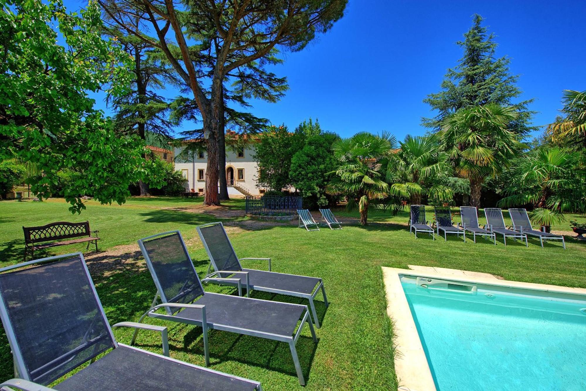 Villa Capolona By Posarellivillas Calbenzano Bagian luar foto