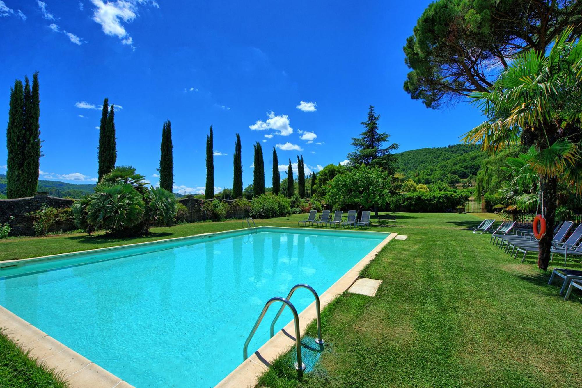 Villa Capolona By Posarellivillas Calbenzano Bagian luar foto